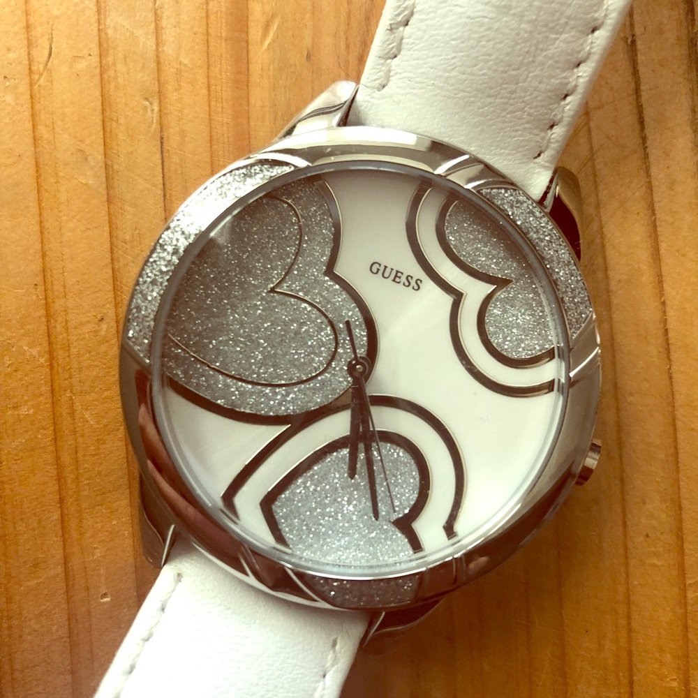 Guess Heart Watch 💖